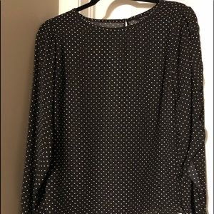 Cute R&W Polka Dot Blouse- peek a boo sleeves with ruffles!